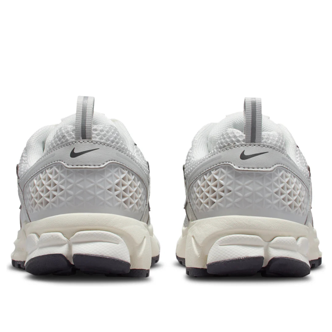 Nike(GS) Nike Vomero 5 'Photon Dust Chrome'
