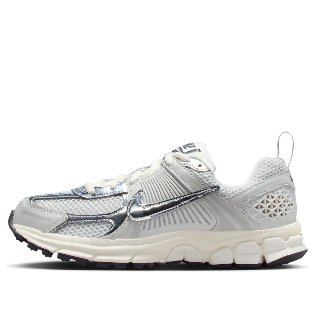 Nike(GS) Nike Vomero 5 'Photon Dust Chrome'