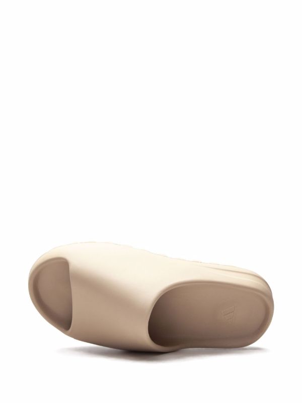 ADIDAS YEEZY SLIDES BEIGE