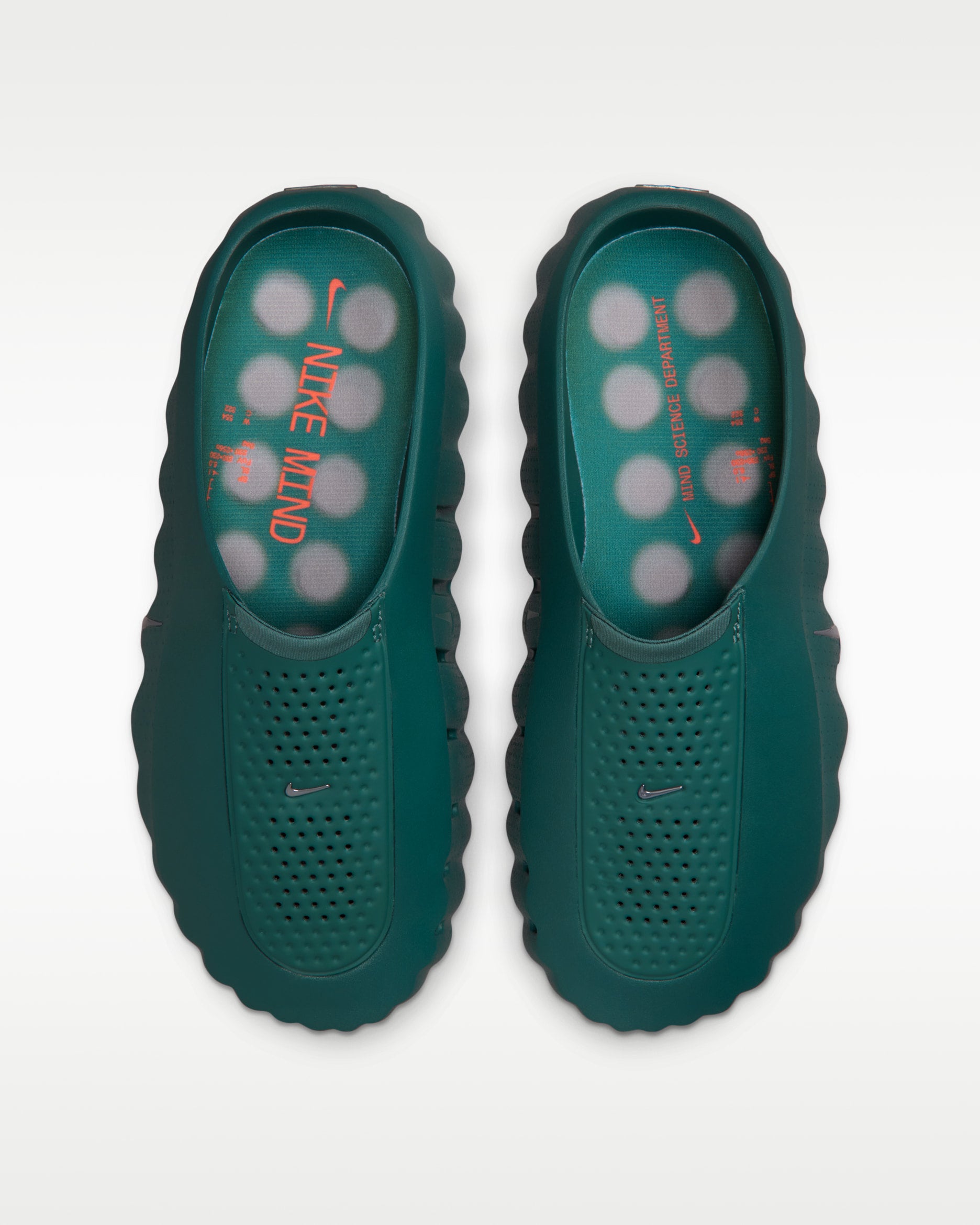 Nike Mind 001
Men's Deep Teal Green