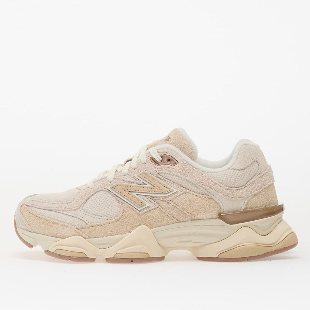 New Balance 9060 Beige Woman