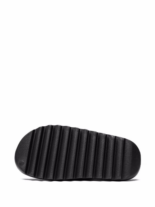 ADIDAS YEEZY SLIDES BLACK