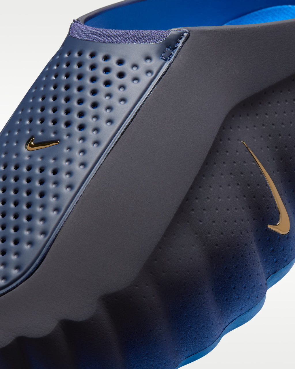 Nike Mind 001
Men's Pregame Mules