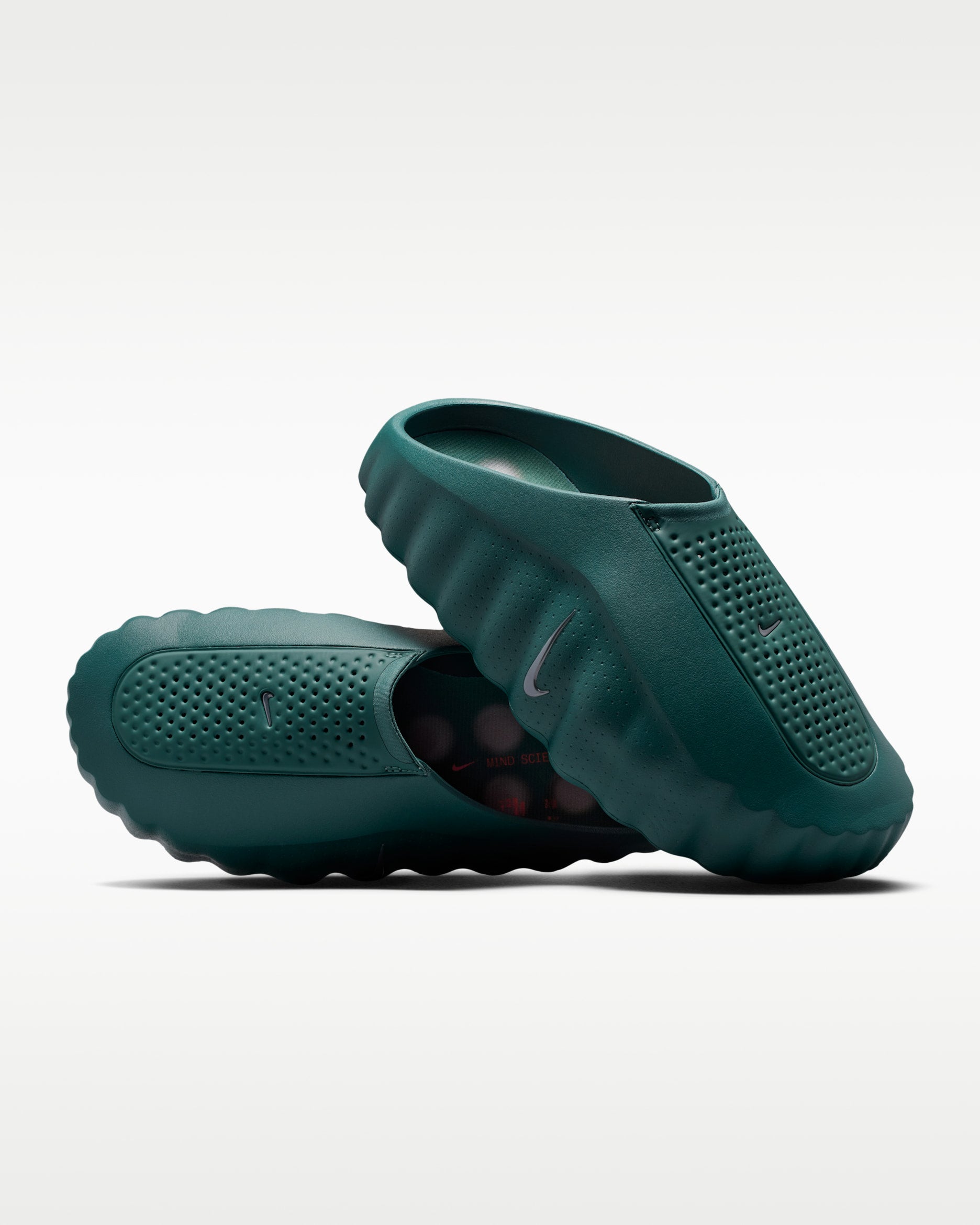 Nike Mind 001
Men's Deep Teal Green