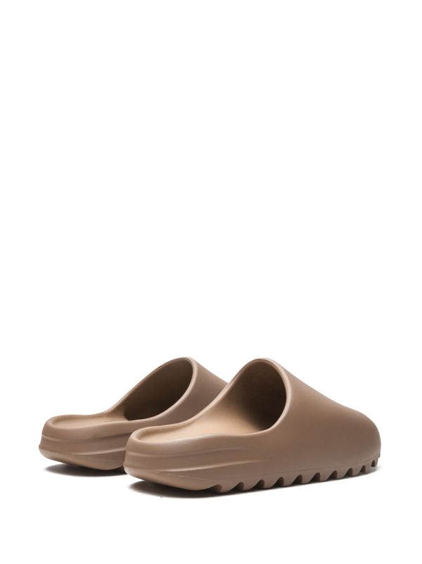 ADIDAS YEEZY SLIDES LIGHT BROWN